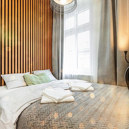 Wyjatkowe Apartamenty W Centrum Wrocław Exteriör bild