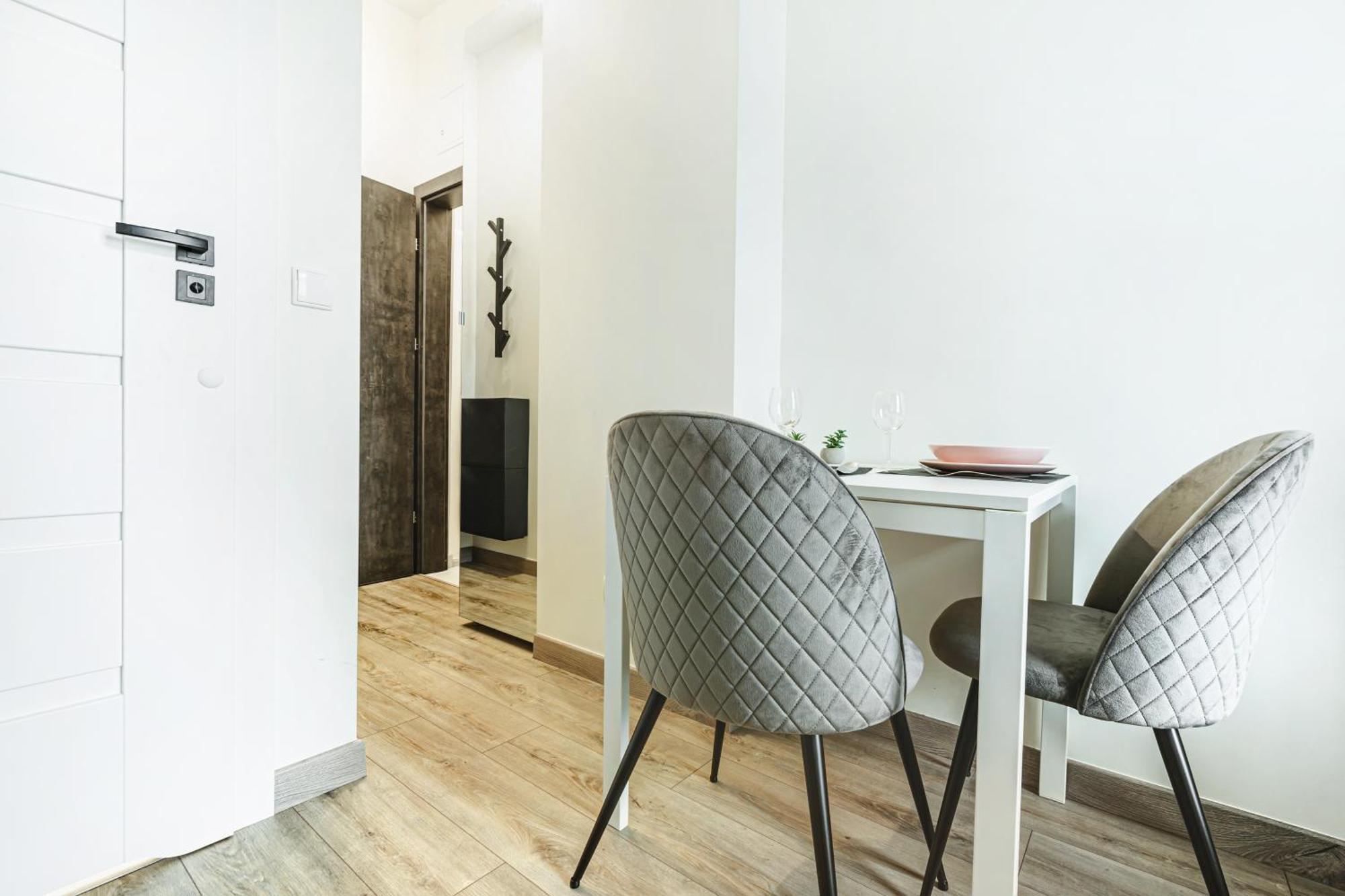 Wyjatkowe Apartamenty W Centrum Wrocław Exteriör bild
