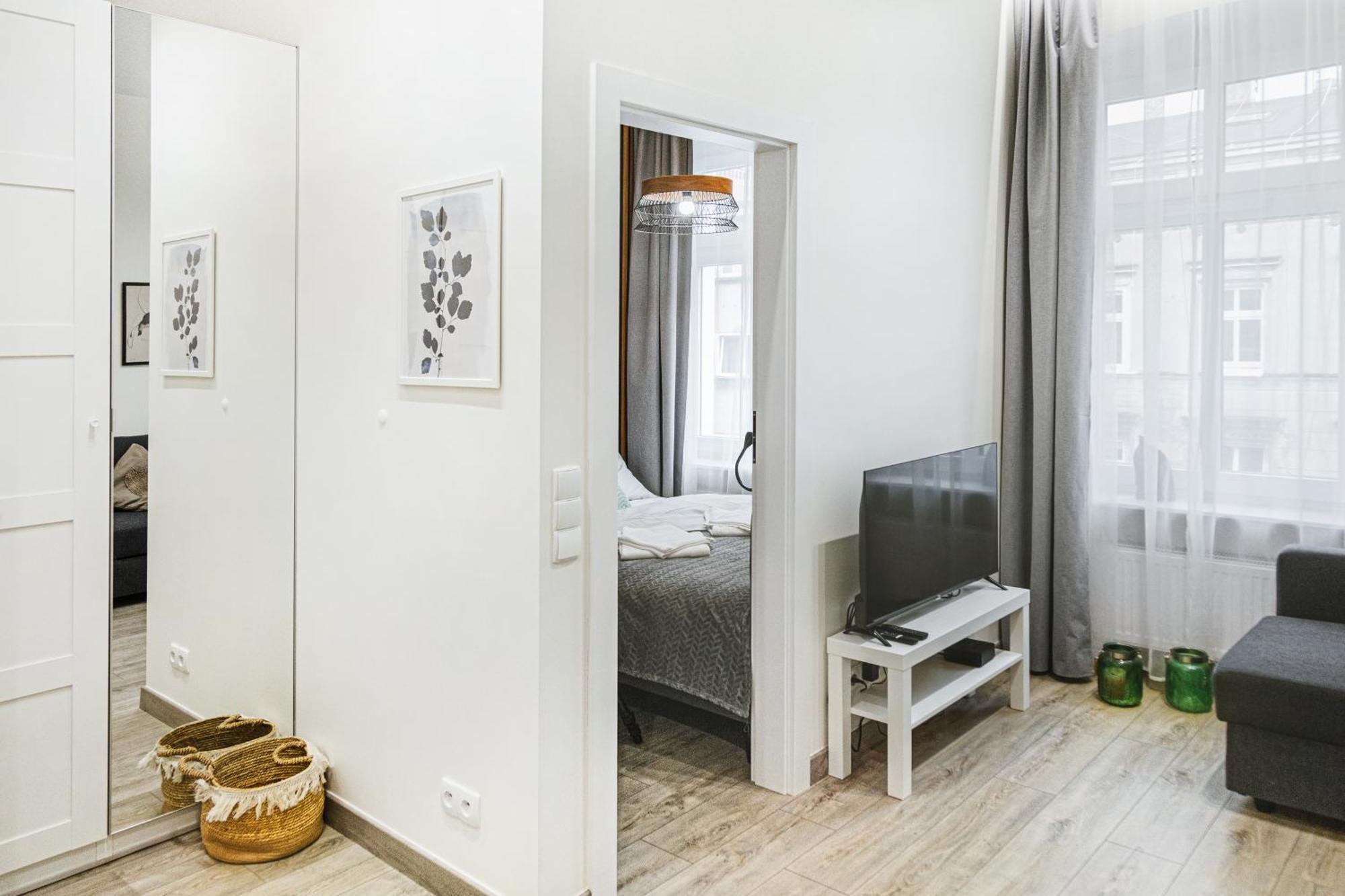 Wyjatkowe Apartamenty W Centrum Wrocław Exteriör bild